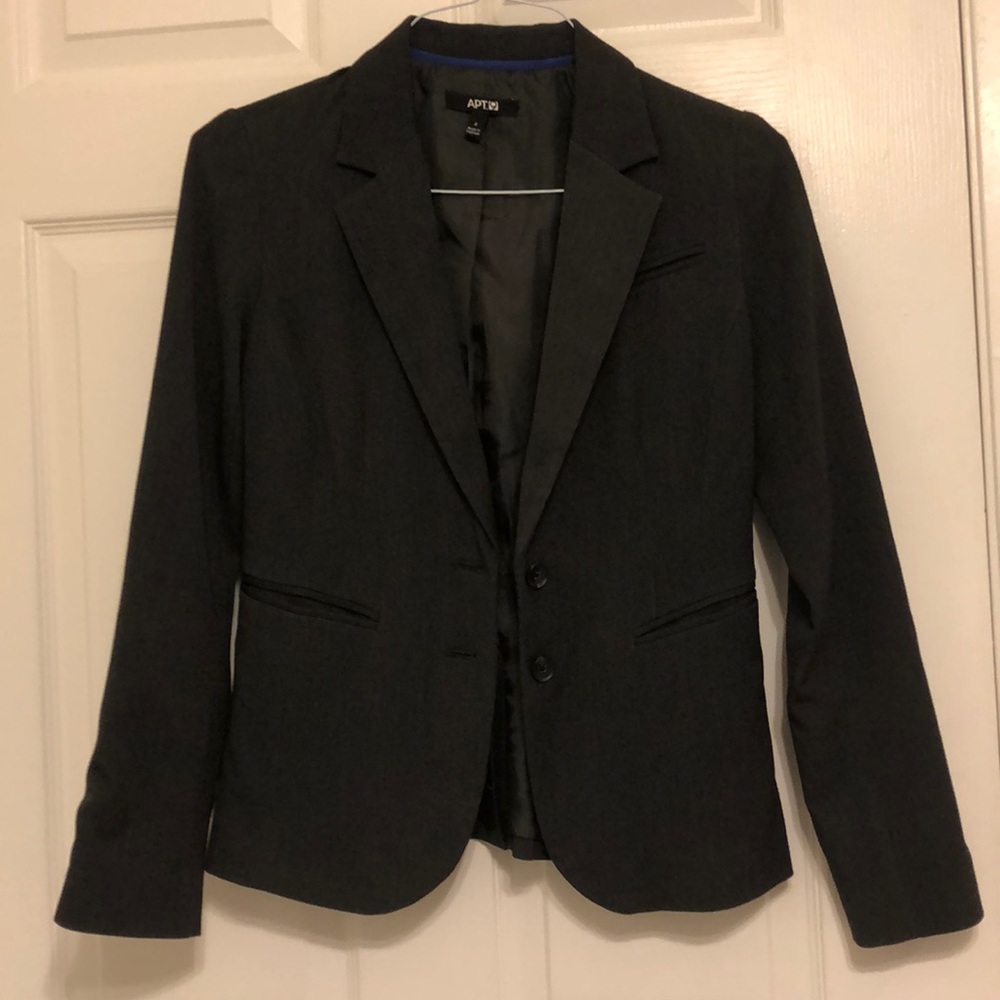Women’s gray blazer